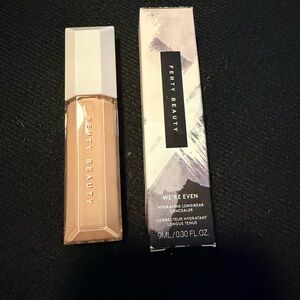 Fenty Beauty Hydrating Longwear Concealer - 200C